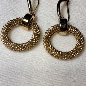 Stunning Vintage Gold-Tone Mesh "Door Knocker"or Beaded  Hoop Drop Earrings